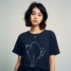 作品猫のシンプルな生活-起きる  Ｔシャツ　男女兼用