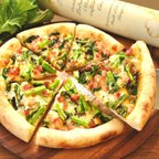 作品春限定 【天然酵母ピザ】 「焦がし」な花とベーコンのガーリックソースピザ　２０ｃｍ