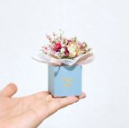 作品【母の日限定】Thank youメッセージ ミニチュアBoxドライブーケ【カーネーション入り】Blue BOX