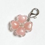 作品☆天然石アクセサリー：ピンクオパール（Pink Opal) ☆天然石四つ葉：四葉クローバーチャーム：携帯ストラップ,キーホルダー,ペンダントトップなどパワーストーンで守護