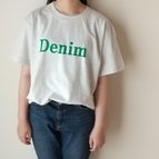 作品ユニセックス ロゴTシャツ Denim 【オートミール】