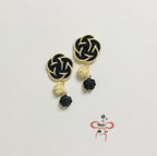 作品【送料無料（定形外郵便）】水引ピアス　梅結び・玉結びコラボ《黒色 & プラチナゴールド》