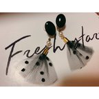 作品Black dottulle earring