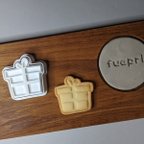 作品プレゼントpresent　クッキーカッター/クッキー型