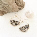 作品Leopard shell & pearl piace