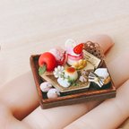 作品ミニチュア　りんごと苺のスイーツプレート　ハンドメイド　