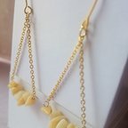 作品【SALE🌼1200円→990円】イエロージェイドのトライアングルピアス