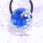 作品【送料無料】新作お花のヘアゴム                           天然石 水恋花ドームレジン