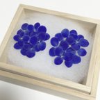 作品【送料無料】ラピスラズリ・水晶で色付けした本物の紫陽花で作ったピアス