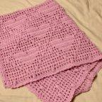 作品フランス毛糸使用　おばあちゃんが編んだベビーケット ピンク