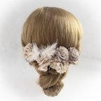 作品【ヘアブーケ】ベージュ色のフェザー　髪飾り　ヘアパーツ　ベージュ　シャンパンカラー　羽毛　　プリザーブドフラワー　