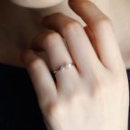 作品〈K18・プラチナ〉ダイヤモンドとパールのフォークリング　指輪　〈VR079〉