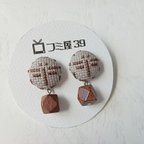 作品刺繍とウッドビーズのイヤリング