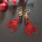 作品【和風】金魚と和風ガラスビーズのピアス（クリア）（イヤリング）【着物】【袴】【和ゴスロリ】【浴衣】【和装】