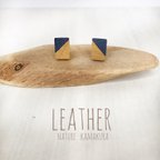 作品I love leather ! ［バイカラー の革ピアス （小）ナチュラ✖︎ネイビー］