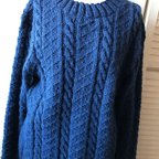 作品紺色の棒針模様編みセーター メンズ