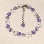 作品パウダーマットラベンダー（パープル）とぷっくりお花のブレスレット / Vivid lavender & plumpy flower bracelet