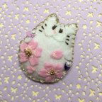 作品4月【桜】太っちょネコさんの歳時記(ニャイジキ)  猫　ブローチ　