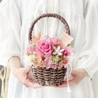 作品バスケットアレンジ　母の日ピンク　プリザーブドフラワー　結婚祝　母の日　プリザーブドフラワー　発表会　新築祝い　ドライフラワー　開業祝い　