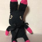 作品黒ピンクのウサギ