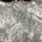 作品バラの花びら立体刺繍ファブリック【ホワイト】2.5m