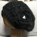 作品モヘアの玊編みニットベレー帽　黒　コサージュ付き　送料無料