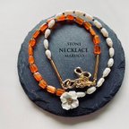 作品NC400-592カーネリアンAPRICOT+White FLOWER+Pearl*天然石ネックレス   *送料無料*