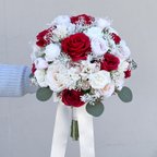 作品yui060912様専用✻赤バラと白のブーケ〈ブートニア付き〉【送料無料】