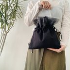 作品【チュールフリル巾着チェーンバッグ】　巾着バッグ　巾着袋　フリルバッグ　フリル巾着　ショルダーバッグ　チェーンバッグ　キャンバス　巾着　帆布