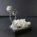 作品『No.018_シルヴァ』水晶、球体植物