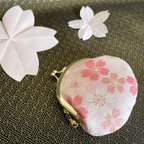 作品豪華刺繍の着物生地　満開桜のがま口小物入れ　ペッタンコがま口コインケース