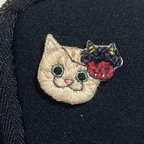 作品節分 豆まき 赤鬼のお面を着けたクリーム茶トラの猫刺繍アクセサリー 小サイズ ハンドメイド kagisippo7 かぎしっぽ7