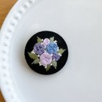 作品刺繍くるみボタン（ヘアゴム/ブローチ）