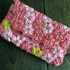 作品FLOWER SHOWER pink gradient clutch bag