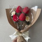 作品【❁新作❁甘さたっぷり⚘⠜】毛糸のいちごブーケ　あみぐるみ　枯れない花束🍓🍓🍓🍓🍓