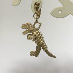 作品恐竜🦖の化石イヤリング