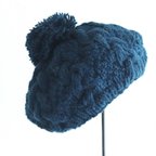 作品羊毛100% 羊毛100% ふかふか暖かい アラン模様ニット帽 ポンポンウールキャップ フリース付き（ダックブルー）