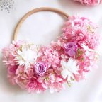 作品Pink Wreath　花かごリース　母の日　リース　フラワーリース　フラワー　インテリア　プレゼント　オシャレ　フォト　手持ち　可愛い　紫陽花リース　ピンク　お花