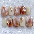 作品【カフェラテnail】nailhousejillme ネイルチップ 成人式 茶色 マーブル ゴールド ニュアンスネイル ミラーネイル