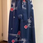 作品着物リメイク濃い青に赤の可愛いお花柄がチャームポイントのフレアスカート