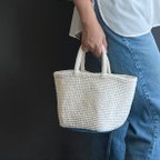 作品【手編みキット】 デイリートート  / White (glittknit-18) 