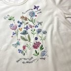 作品【日本製】快適でDressy サラッと決まる花刺繍Tシャツ　ホワイト