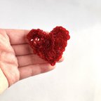 作品"cute kirari heart "キュートなきらりハート　スパンコール刺繍ブローチ