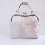 作品「再販」正絹袋帯バッグ 　Obi bag　2wayバッグ　引箔　絹　桜　豪華刺繍　リメイク 　がま口バッグ　