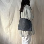 作品flat one shoulder bag *母の日前にお届けできます