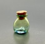 作品C-374 ミニチュアガラスコルク蓋小瓶