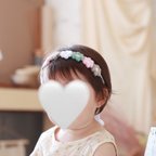 作品ぷっくりお花 花冠 ヘアバンド.ﾟ･*. 出産祝いや退院着、ニューボーンフォトにもおすすめ かぎ針編み かぎ編み アクセサリー