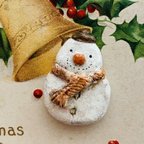作品雪だるまブローチ茶帽子（snowman brooch）