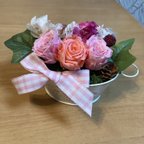 作品ピンクの薔薇のブリザードフラワー