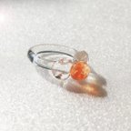 作品ガラスの指輪　葉っぱの上にオレンジ色のひと粒ガラス　10号サイズ　一期一会のガラスリング　